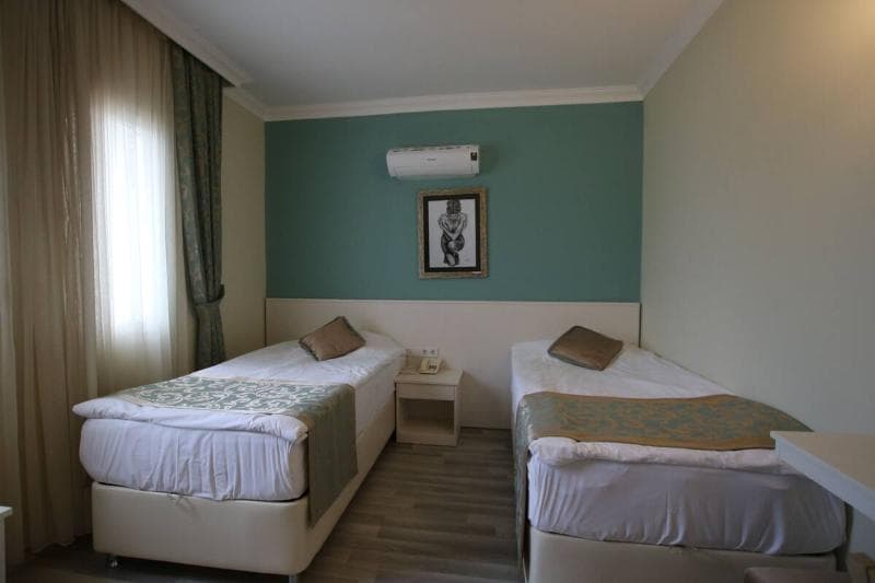 Artemis Hotel 5