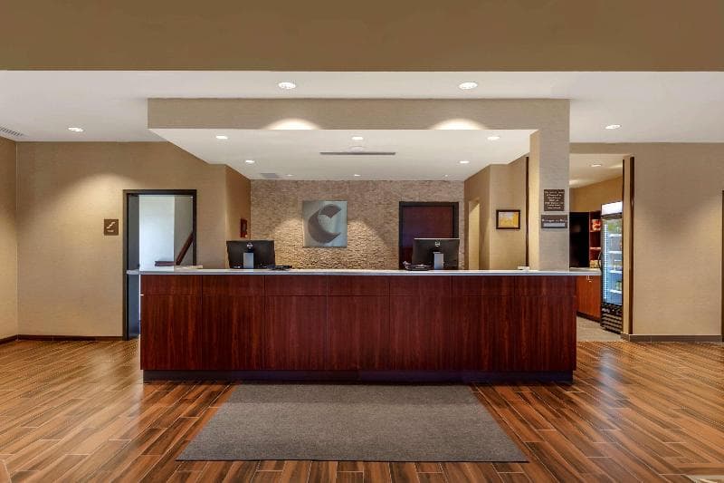 Comfort Suites 5
