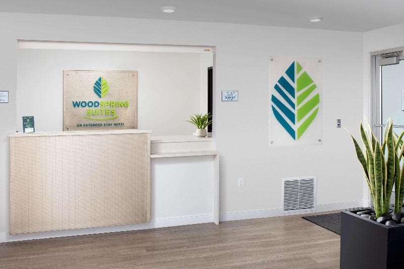 Woodspring Suites Seattle Redmond 5