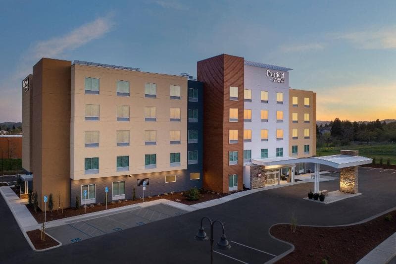 Fairfield Inn & Suites By Marriott Santa Rosa Rohnert Park photo 1