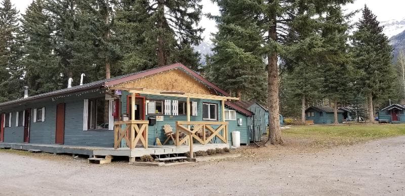 Rundle Cabins 3