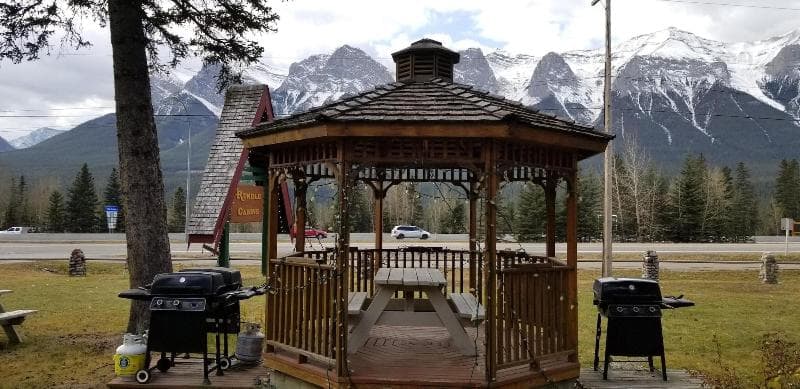 Rundle Cabins main