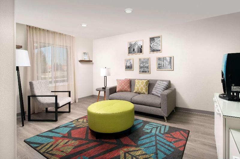 Woodspring Suites Orlando International Drive 2