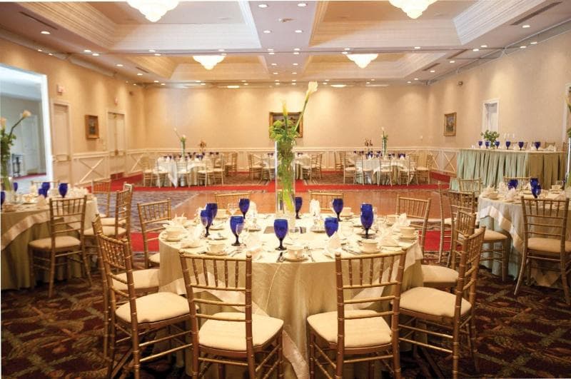 Town & Country Inn & Conference Center photo 1
