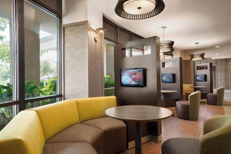 Courtyard By Marriott Middletown Goshen 2