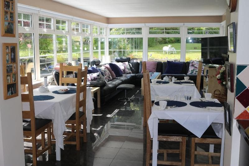 Five Oaks Bed & Breakfast photo 1