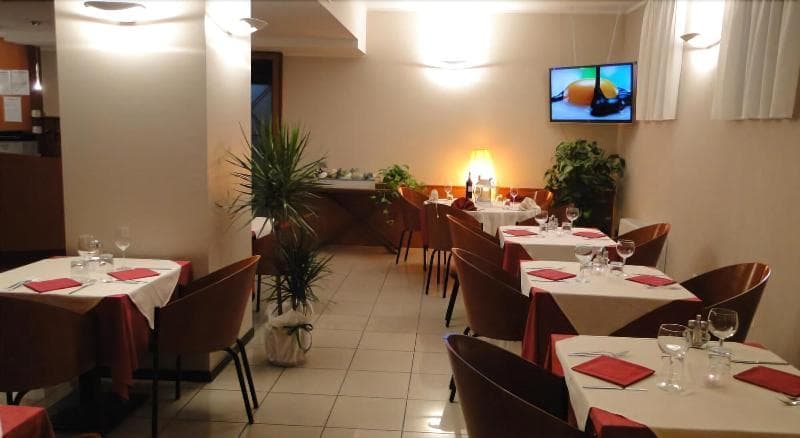 Hotel Moderno main