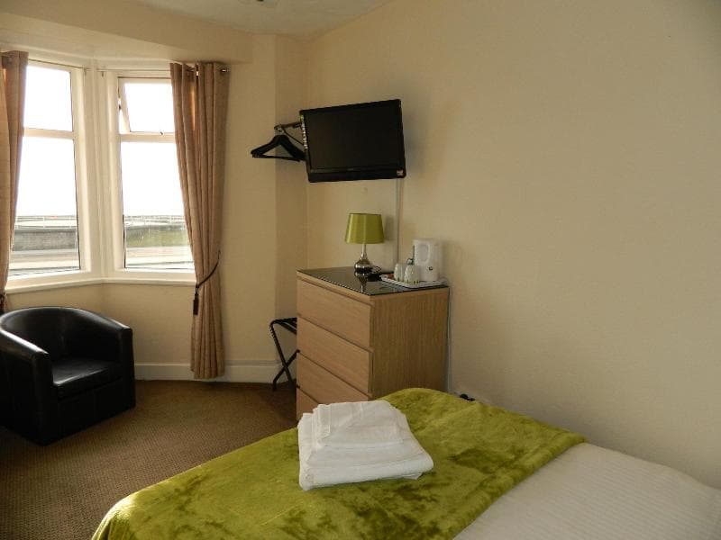Ocean Bay Hotel 4