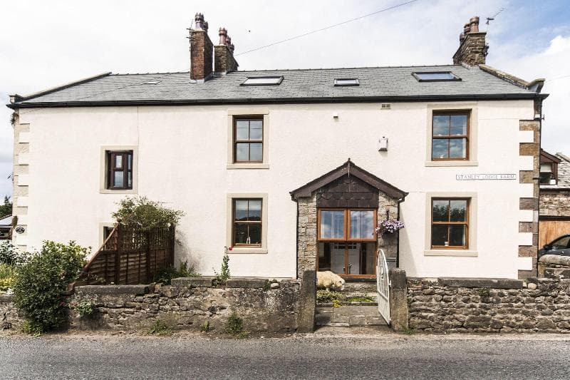 Stanley Lodge Farmhouse (Adults Only) 4