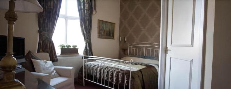 Ascott 3