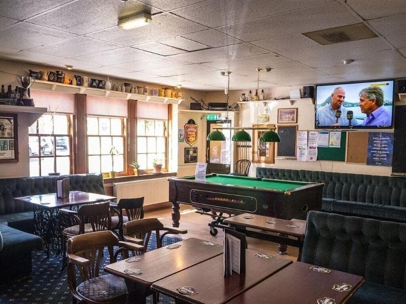 The Golf Tavern main