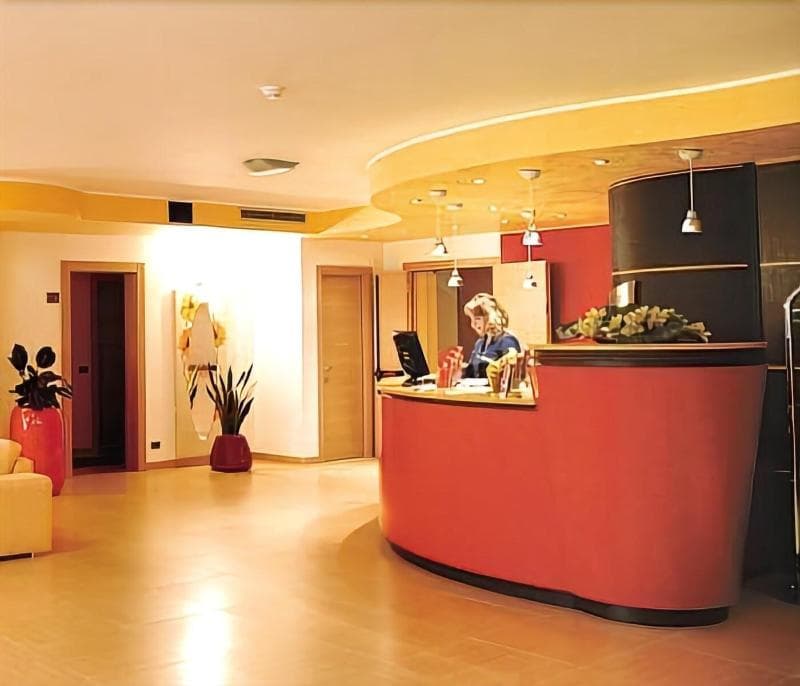 Marc Hotel 4