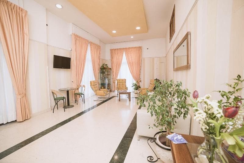 Hotel De Rosa 3