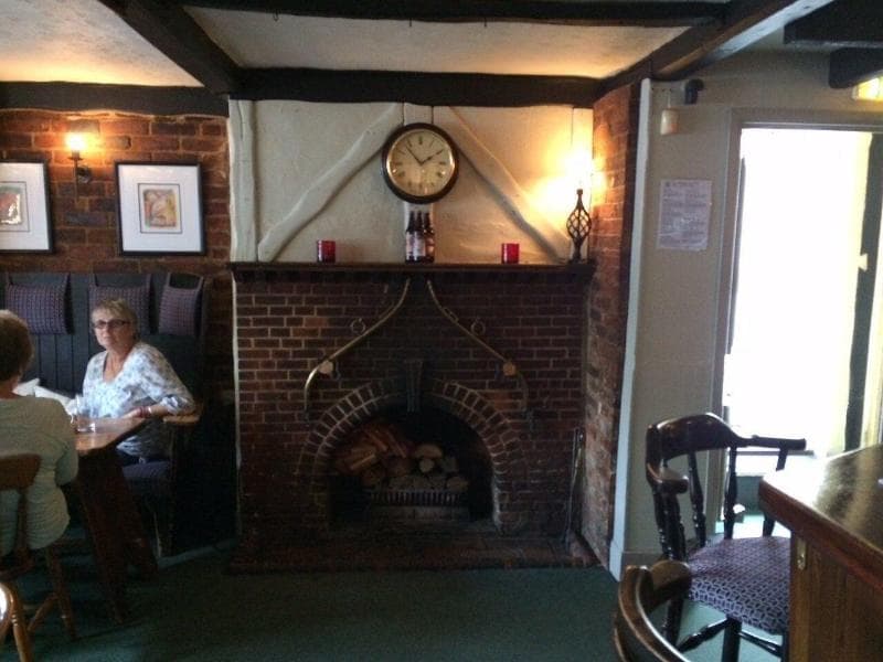 Ye Olde Red Lion photo 1
