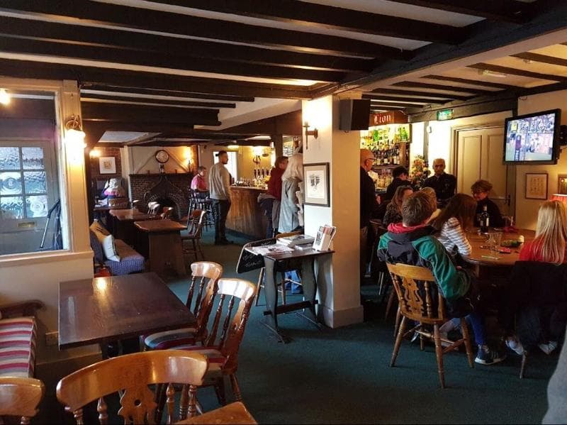 Ye Olde Red Lion 4