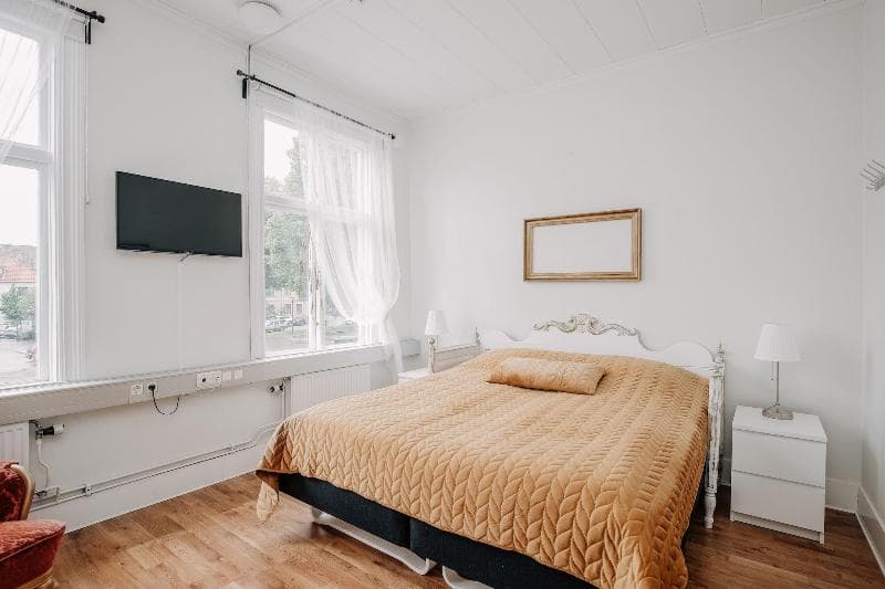 Jarnvagshotellet Skara 5