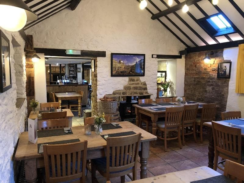 The White Hart photo 1