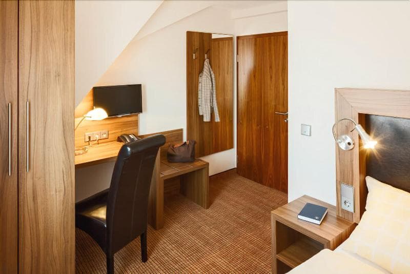 Goldener Engel Hotel - Restaurant photo 1