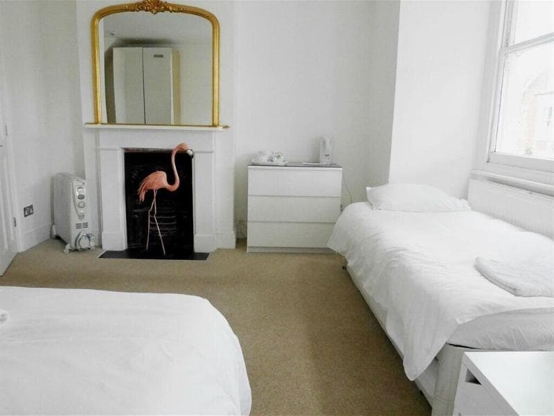 Kew Rooms 3
