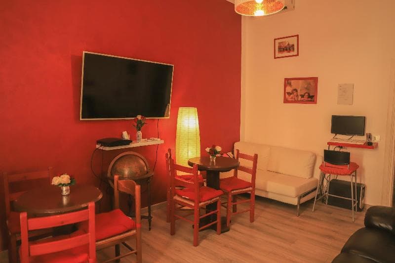 Roman Holidays Hostel 3