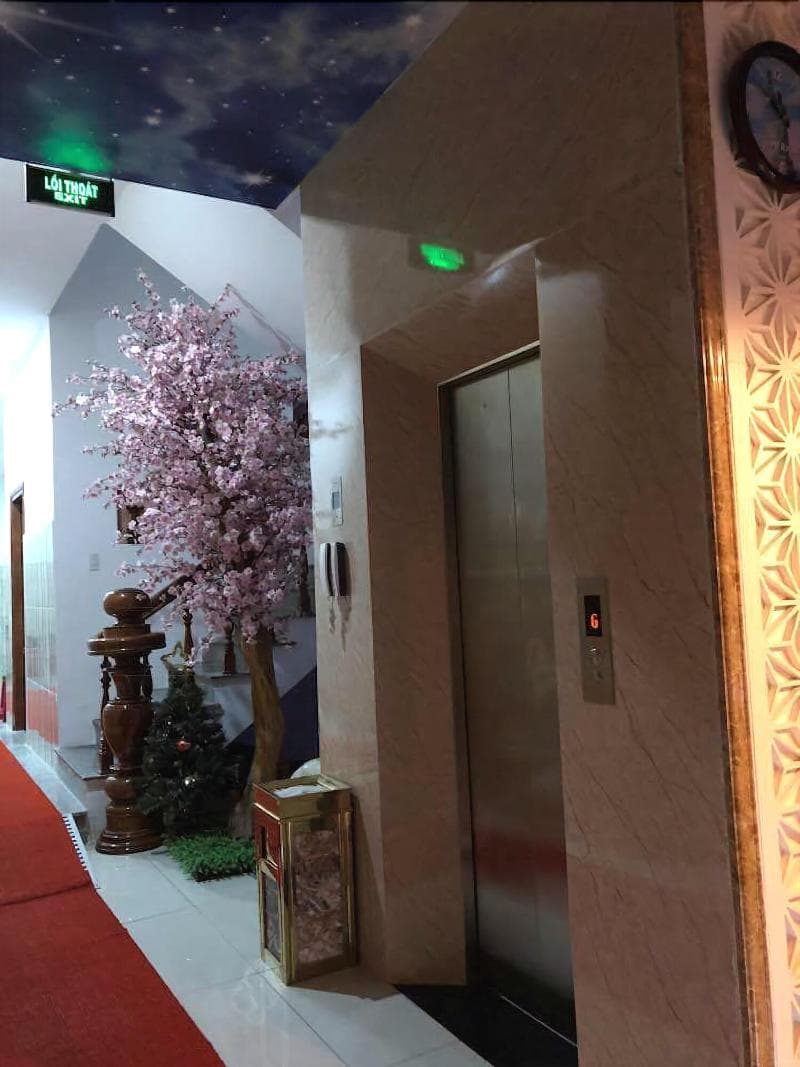 Phi Long Hotel main
