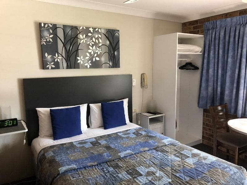 Golden Grain Motor Inn 3