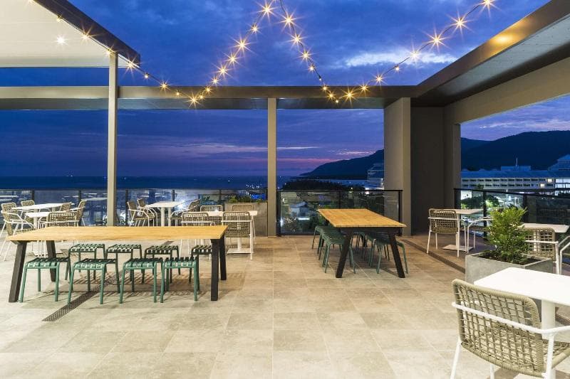 Oaks Cairns Hotel photo 1