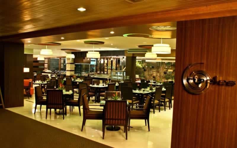 L'fisher Chalet main