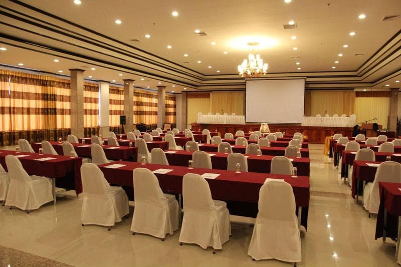 Golden Dragon Resort main