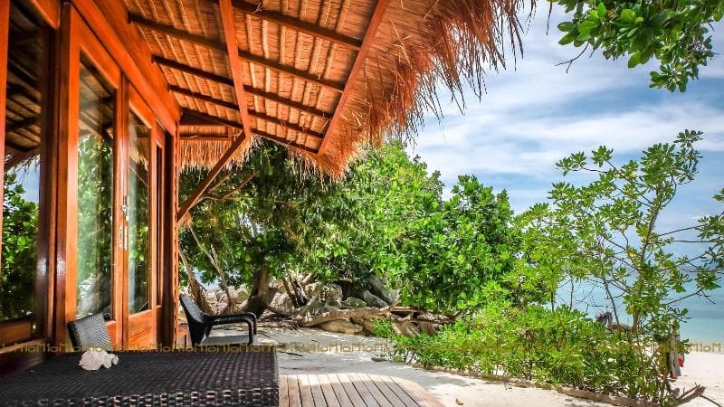 Ten Moons Lipe Resort 5