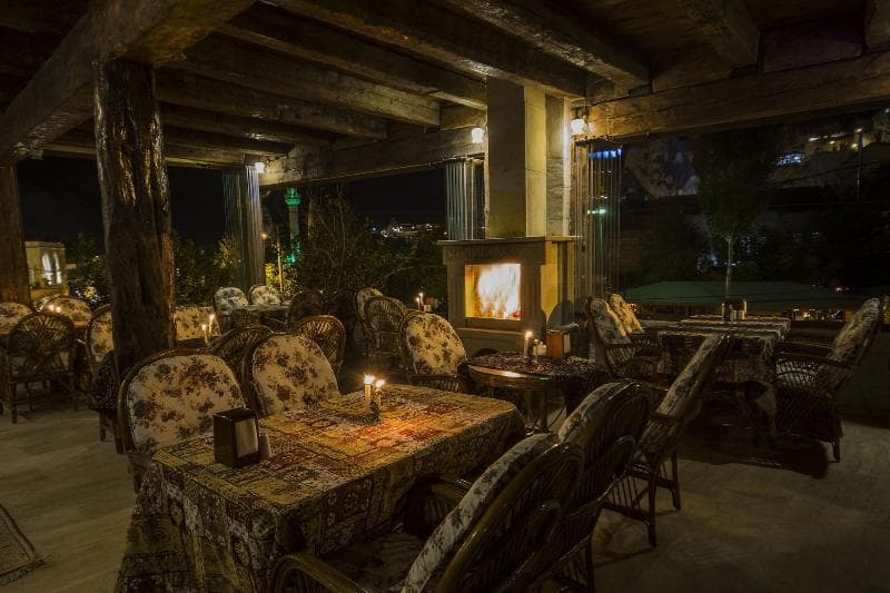 Roma Cave Suite Hotel main