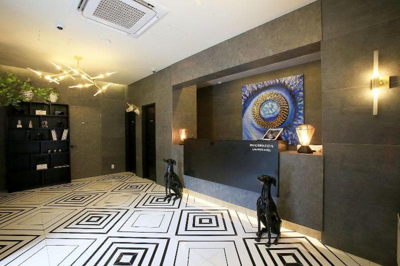 Hotel Lavieen 5