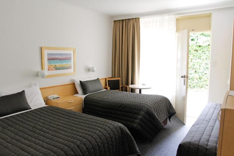 Queanbeyan Mid City Motor Inn 5