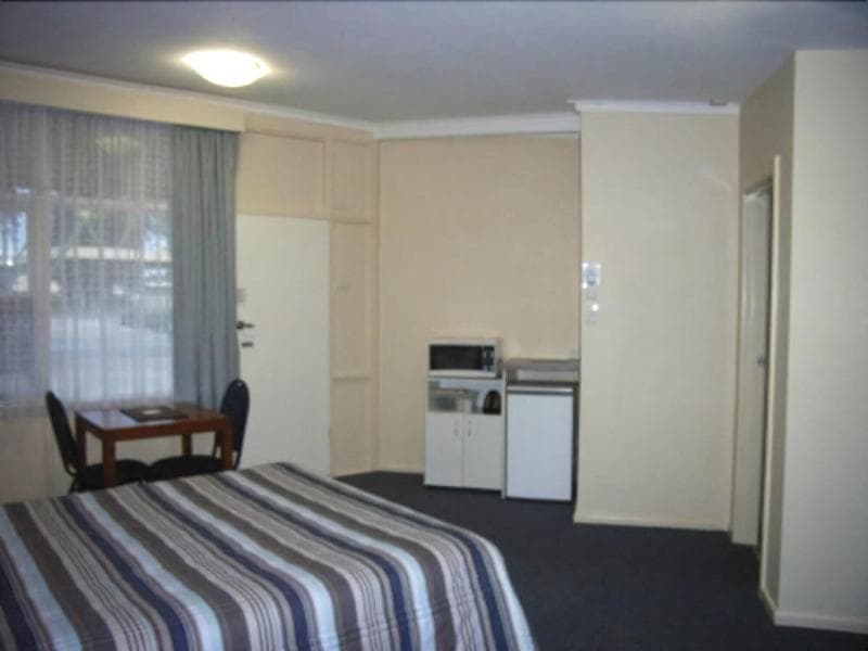 Bairnsdale Main Motel 5