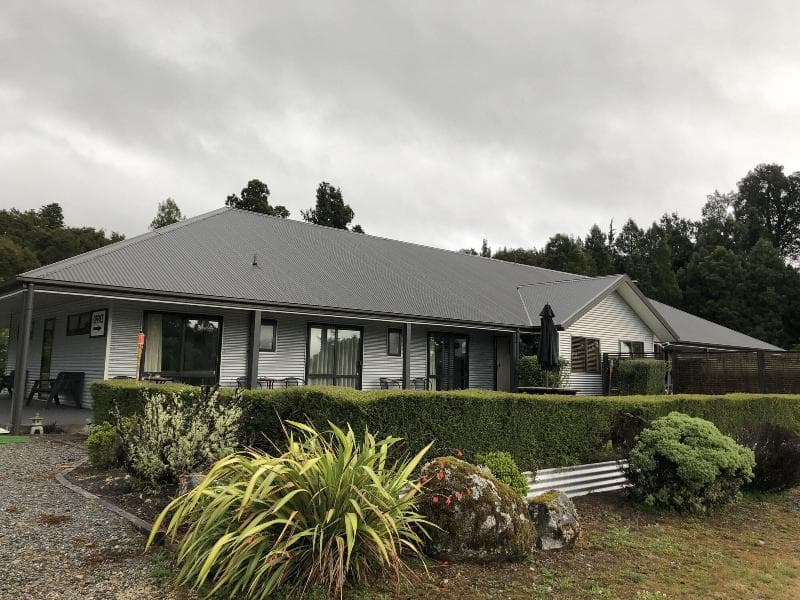 Lake Brunner Accommodation & Golf Curse 5
