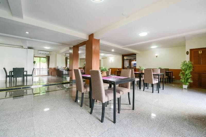 The Route Sriracha Hotel And Residence 3