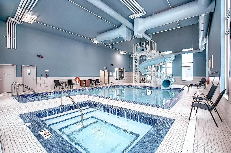 Holiday Inn Express & Suites Calgary Airport Trail NE 3