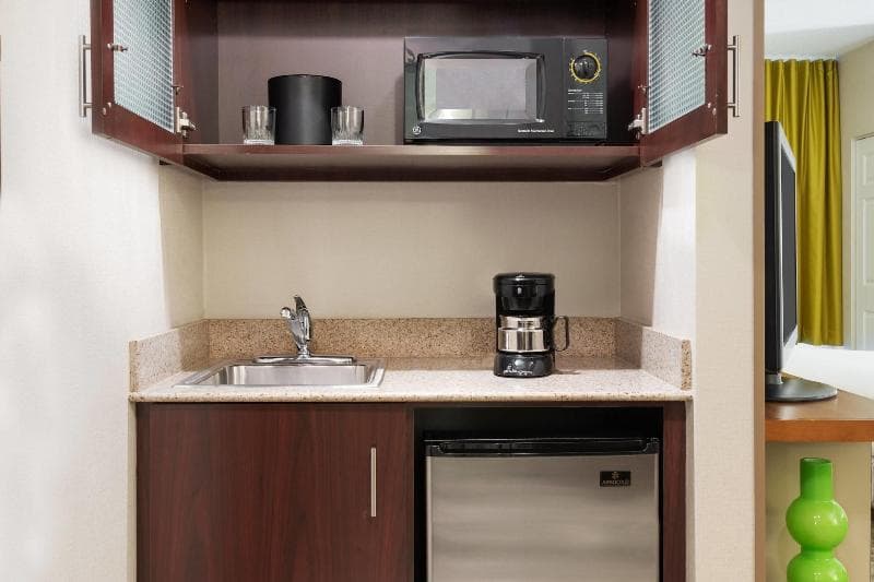 Springhill Suites Cleveland Solon 5