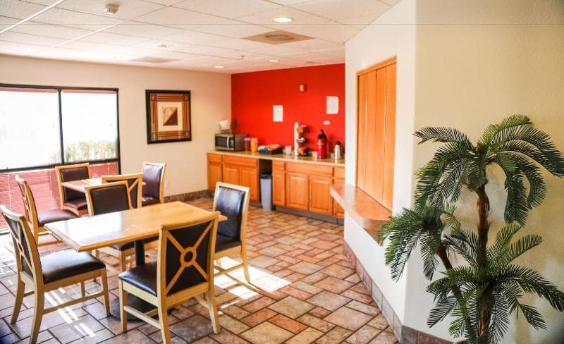 Budget Inn Suites 2