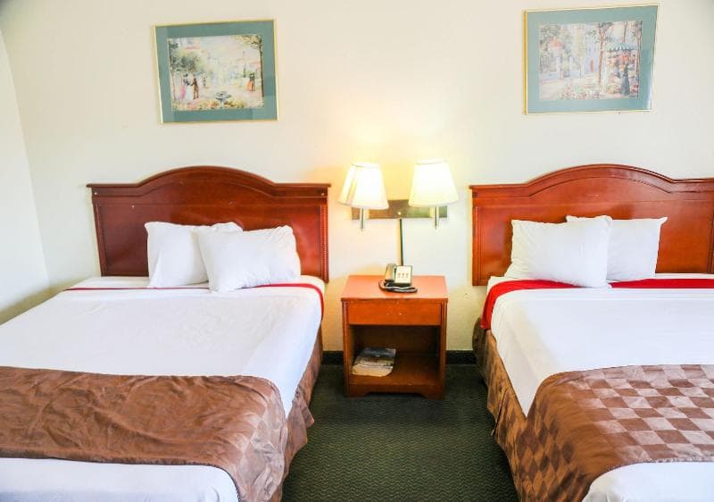 Budget Inn Suites 3