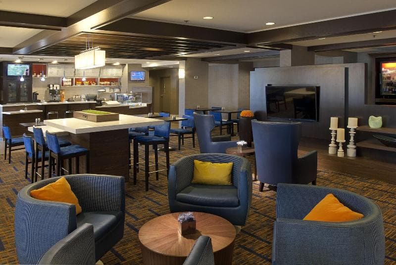 Courtyard By Marriott Kokomo 4