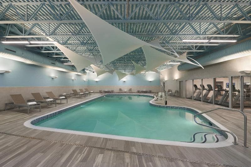 Courtyard By Marriott Oshawa 2