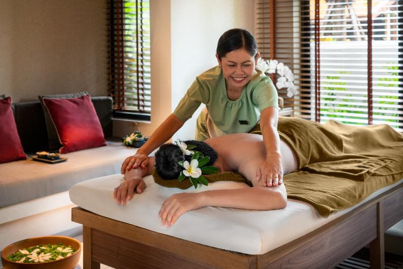 Grand Mercure Khao Lak Bangsak 3