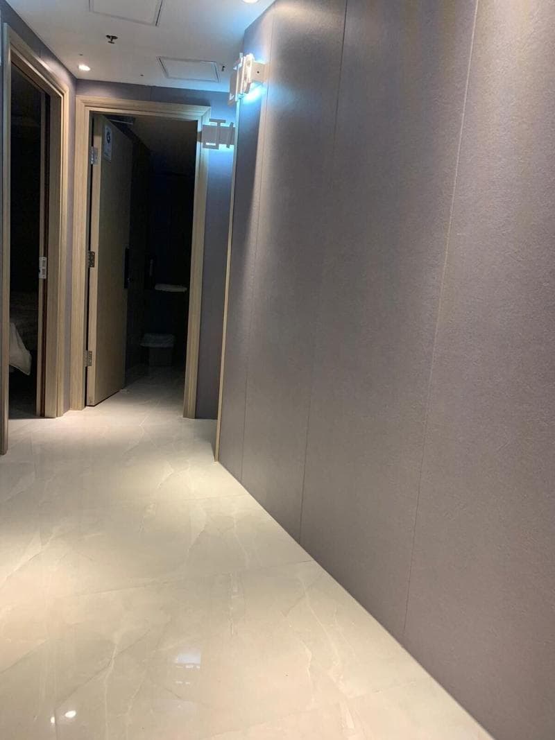 J Hotel 3
