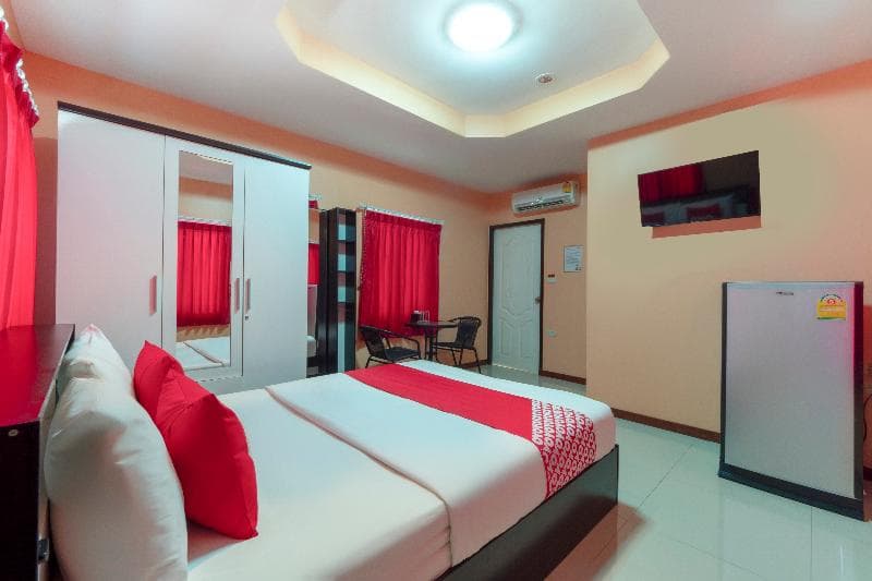 Oyo 1166 Train Way Resort 4