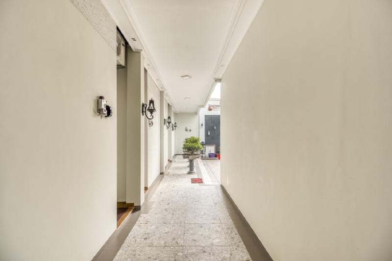 RedDoorz Plus Near Gembira Loka Zoo 2 3