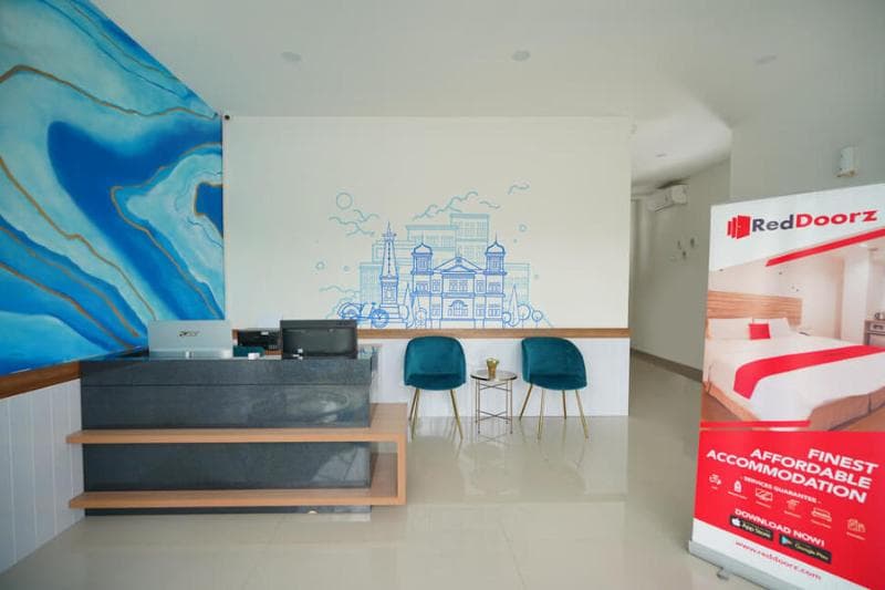 Reddoorz Plus @ Terban Residence 3