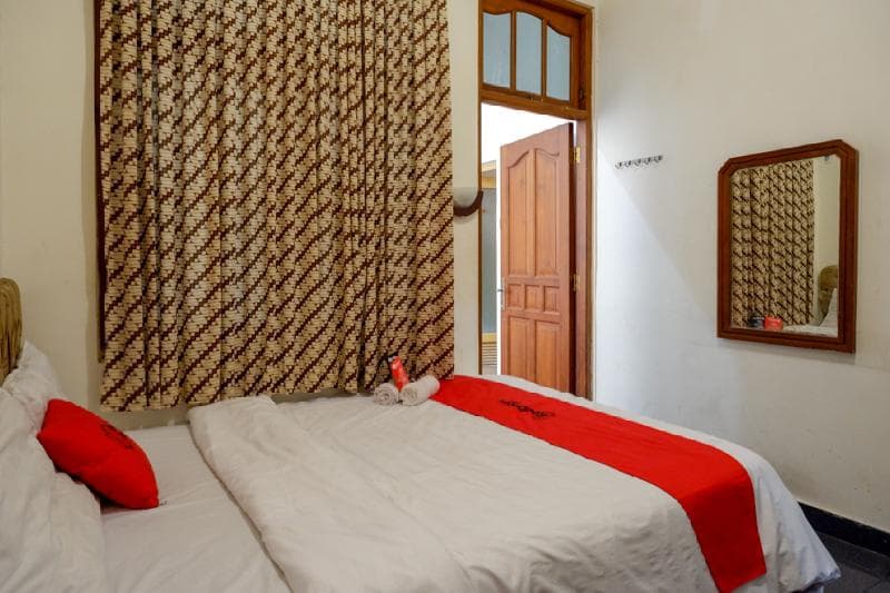 Reddoorz Near Tugu Yogyakarta 3