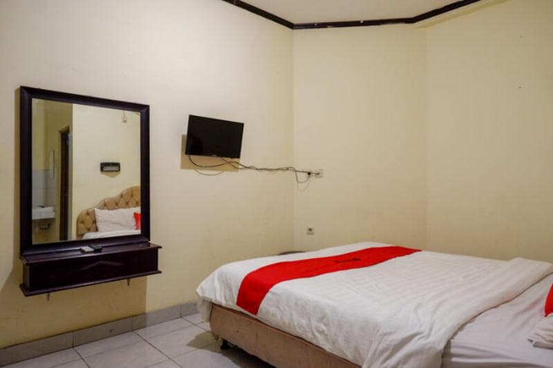 Reddoorz @ Hotel Citra Indah 5