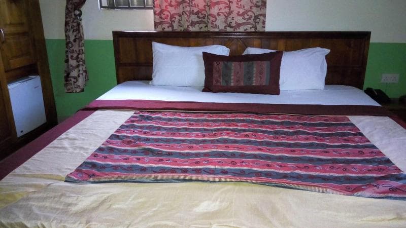 Dokua Royal Hotel 4